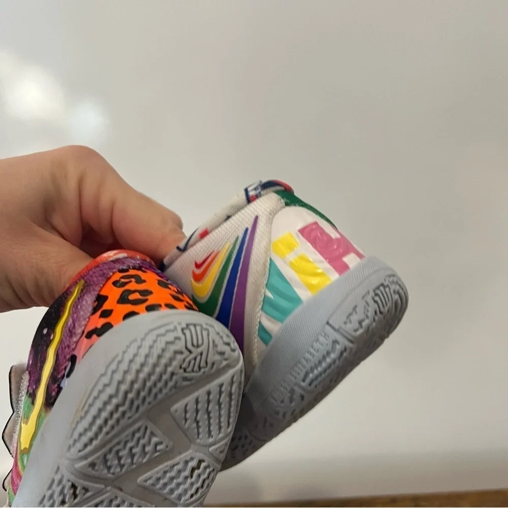Nike Kybrid S2 Nike Sneakers in Pineapple